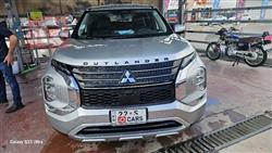 ميتسوبيشي اوتلاندر